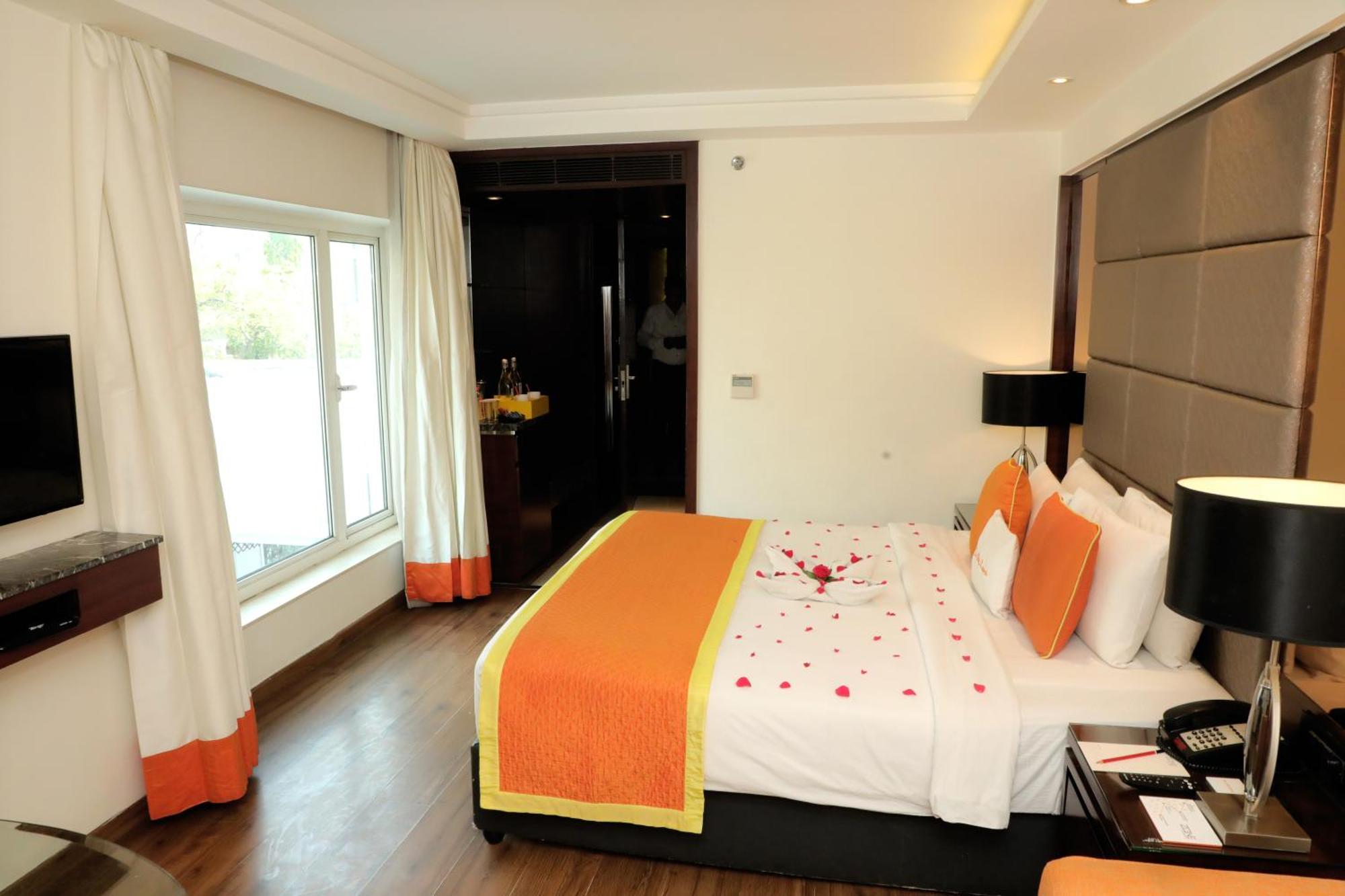 Zone By The Park , Bani Park Jaipur Hotel Exterior photo