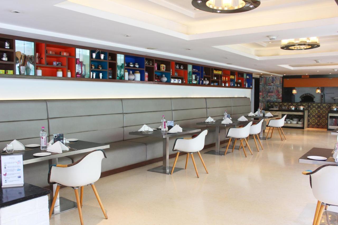 Zone By The Park , Bani Park Jaipur Hotel Exterior photo
